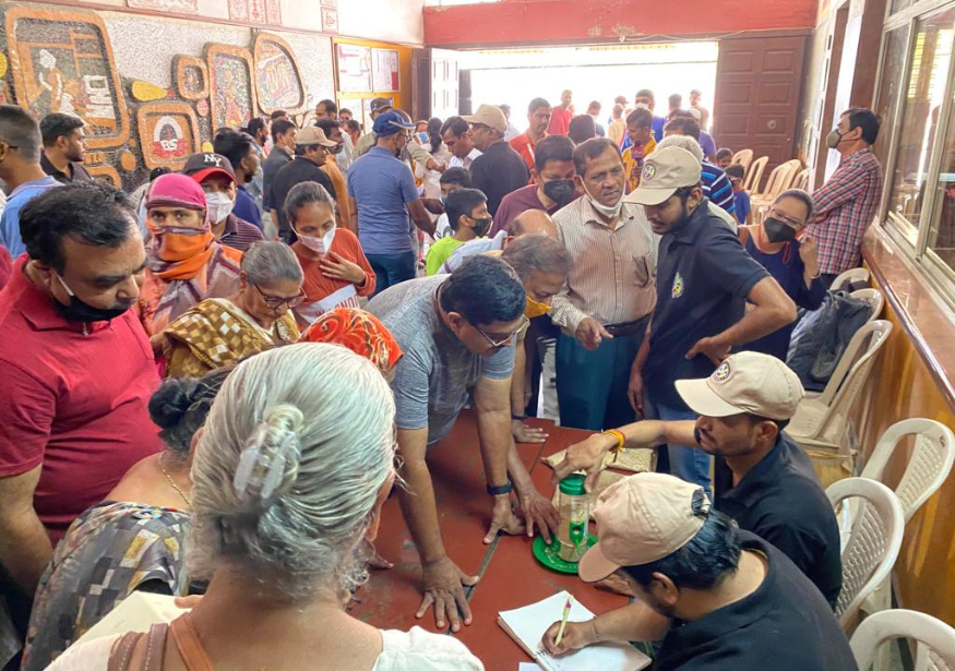 world sparrow day sparrow house distribution at Bright day school Vasna (23)