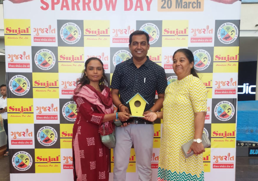 world sparrow day sparrow house distribution at Nilambh Triumph by Just Call Charitable Trust (21)