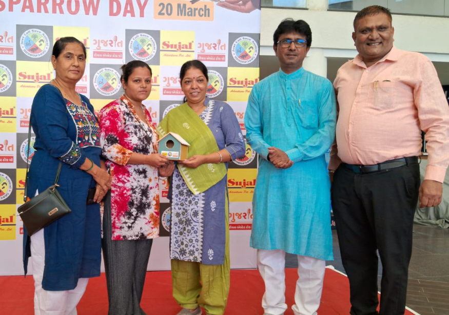 world sparrow day sparrow house distribution at Nilambh Triumph by Just Call Charitable Trust (6)